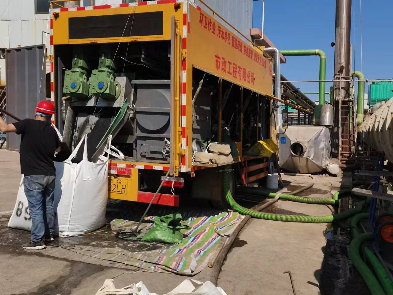 阳江淤泥压干处理